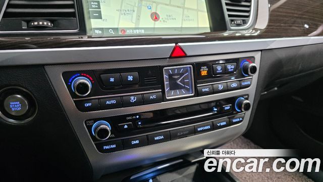 Genesis G80 2017 — photo 23