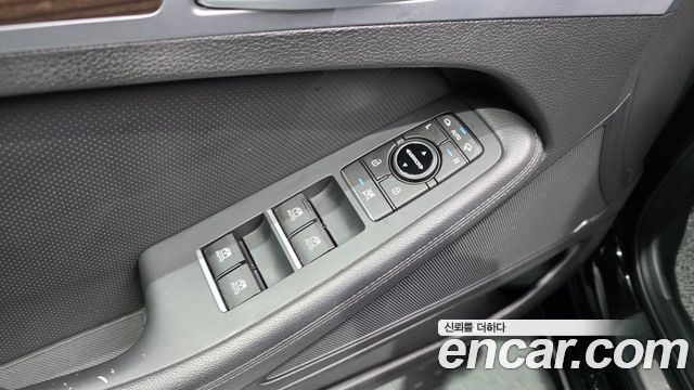 Genesis G80 2017 — photo 27