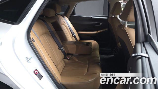 Hyundai Sonata 2020 — photo 18