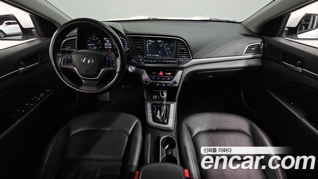 Hyundai AVANTE 2018 — photo 7