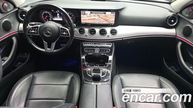 Mercedes-Benz E-Class 2019 — photo 7