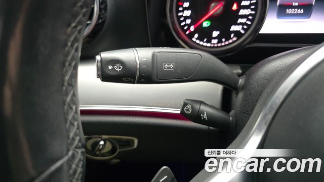 Mercedes-Benz E-Class 2019 — photo 17