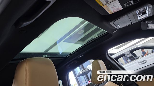 Lincoln Corsair 2022 — photo 17