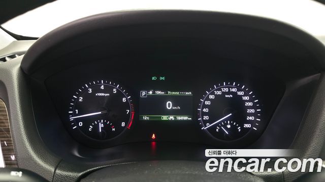 Genesis G80 2020 — photo 8