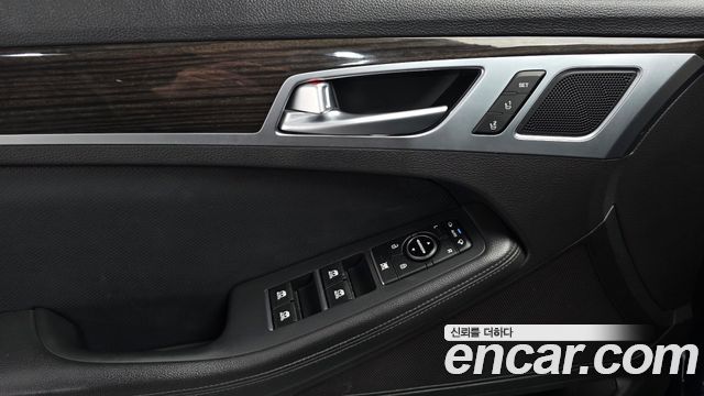 Genesis G80 2020 — photo 18