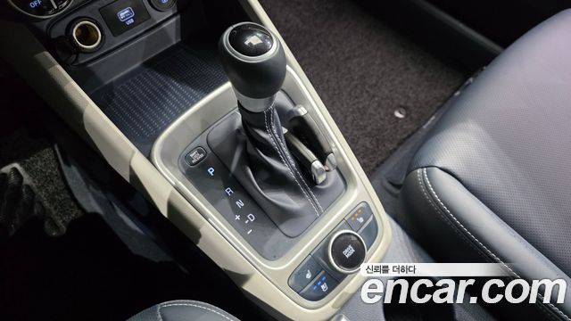Hyundai Venue 2021 — photo 9