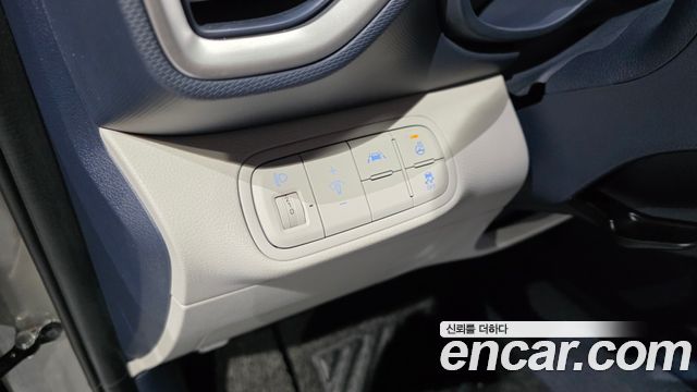Hyundai Venue 2021 — photo 12