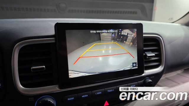 Hyundai Venue 2021 — photo 15