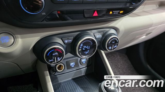 Hyundai Venue 2021 — photo 18