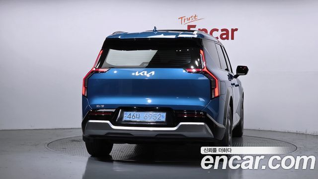 Kia EV9 2024 — photo 4