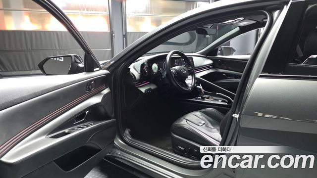 Hyundai AVANTE 2022 — photo 13