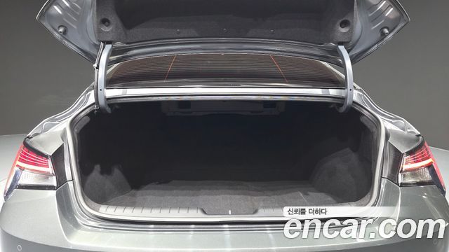 Hyundai AVANTE 2022 — photo 26