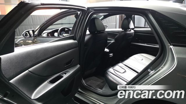 Hyundai AVANTE 2022 — photo 16