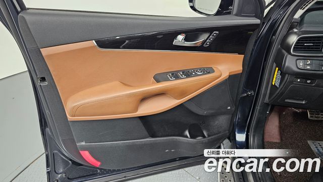 Kia Sorento 2019 — photo 14