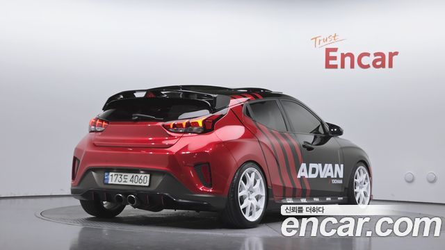 Hyundai Veloster 2018 — photo 2