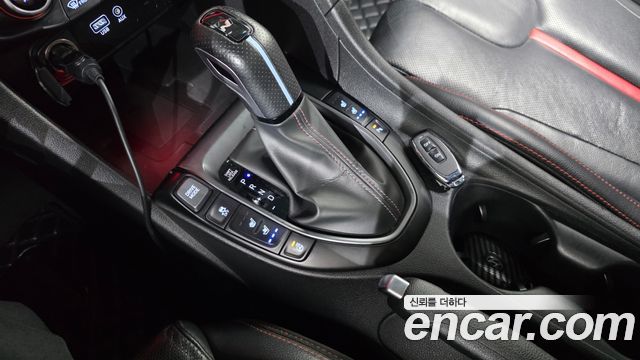 Hyundai Veloster 2018 — photo 9