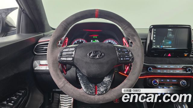 Hyundai Veloster 2018 — photo 13