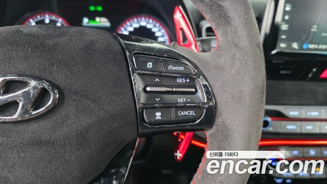 Hyundai Veloster 2018 — photo 15