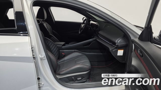 Hyundai AVANTE 2024 — photo 17