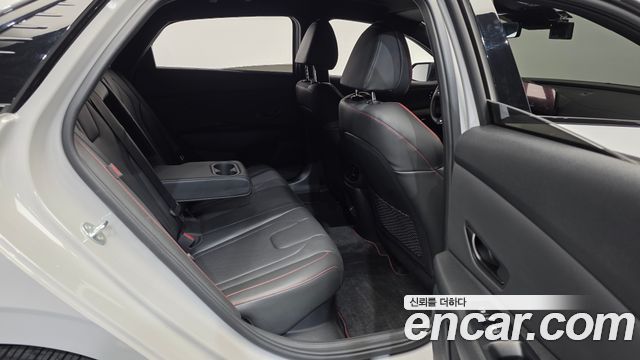 Hyundai AVANTE 2024 — photo 18