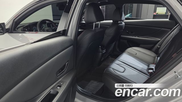 Hyundai AVANTE 2024 — photo 16