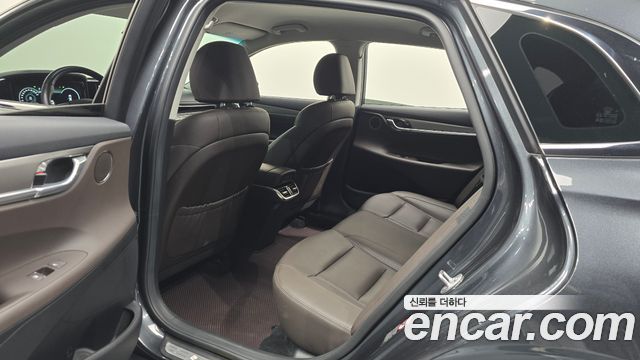 Hyundai Grandeur 2023 — photo 17