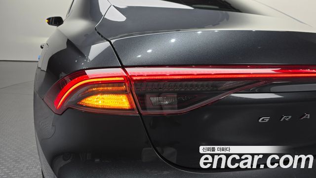Hyundai Grandeur 2023 — photo 9