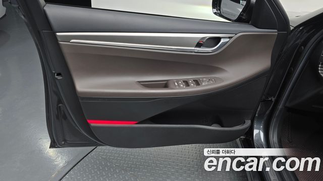 Hyundai Grandeur 2023 — photo 14