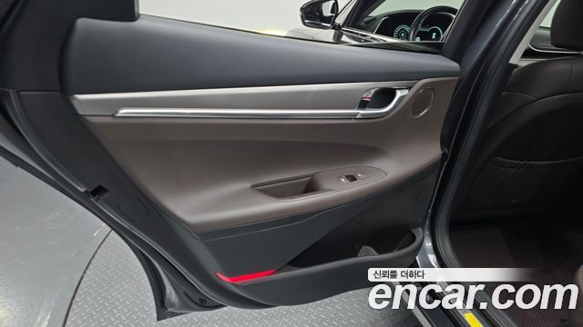 Hyundai Grandeur 2023 — photo 15