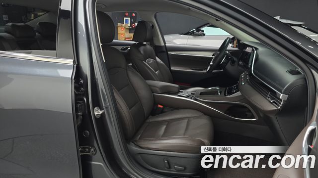 Hyundai Grandeur 2023 — photo 16