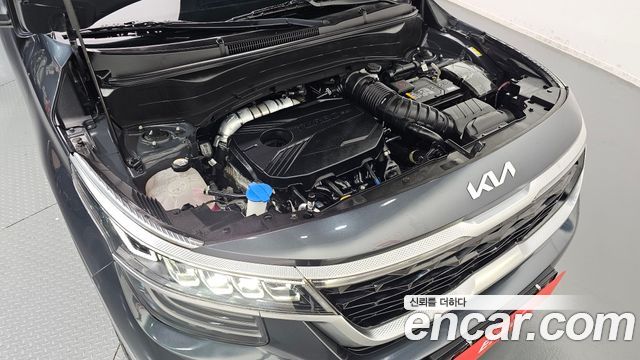 Kia Seltos 2023 — photo 6