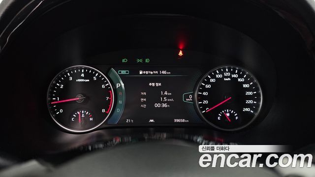 Kia Seltos 2023 — photo 11