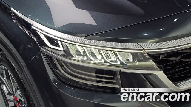 Kia Seltos 2023 — photo 8