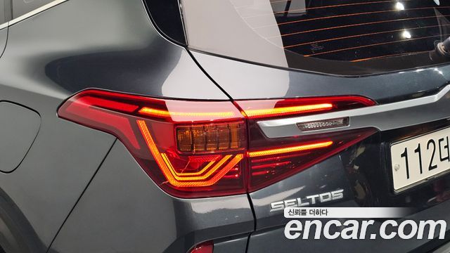Kia Seltos 2023 — photo 9
