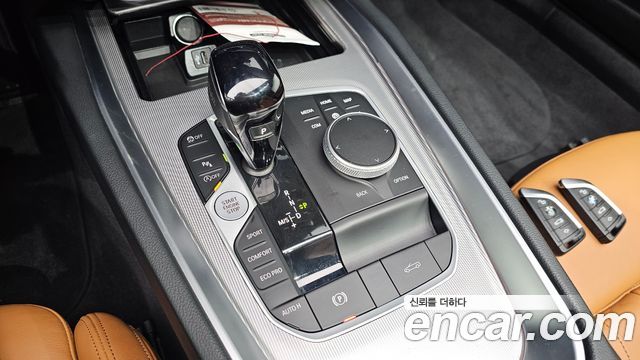 BMW Z4 2022 — photo 12