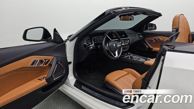 BMW Z4 2022 — photo 13