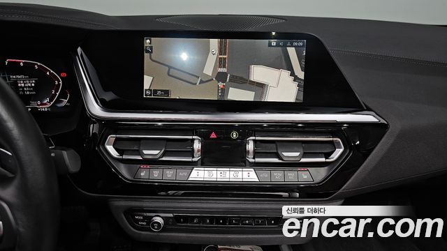 BMW Z4 2022 — photo 18