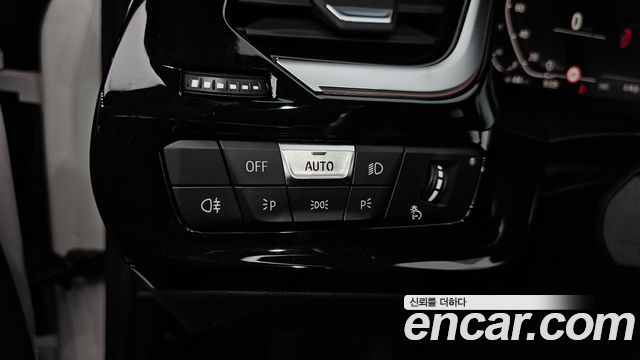 BMW Z4 2022 — photo 23