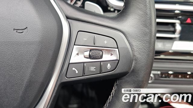 BMW Z4 2022 — photo 26
