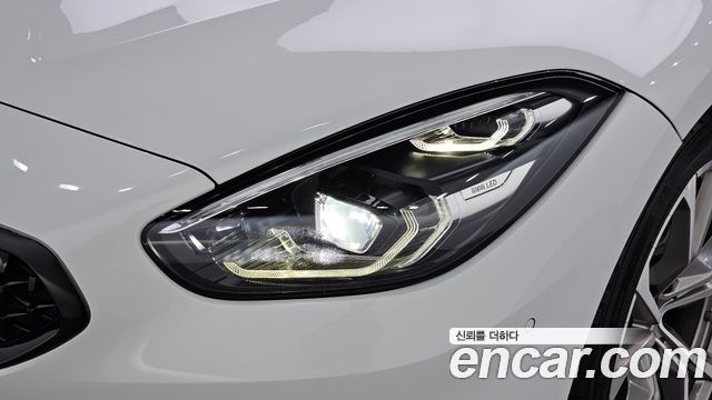 BMW Z4 2022 — photo 8