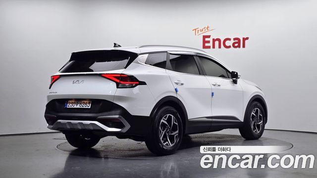 Kia Sportage 2022 — photo 2