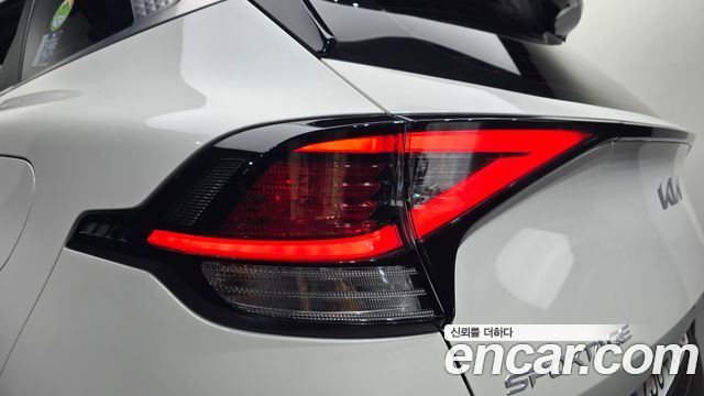 Kia Sportage 2022 — photo 9