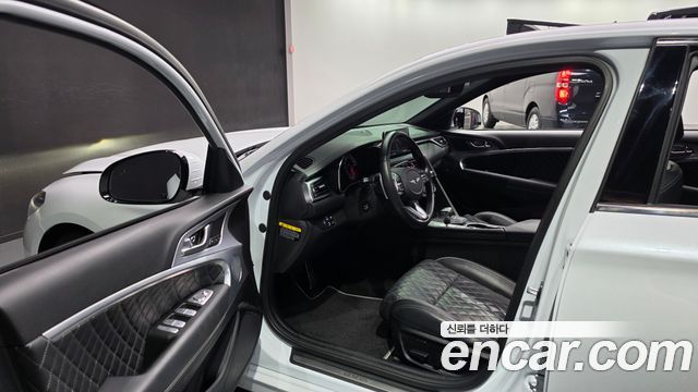 Genesis G70 2018 — photo 10