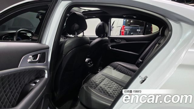 Genesis G70 2018 — photo 11
