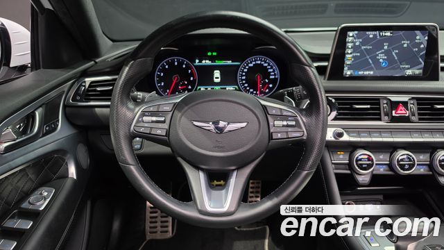 Genesis G70 2018 — photo 13