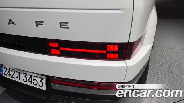 Hyundai Santafe 2024 — photo 9