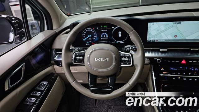Kia Canival 2023 — photo 12