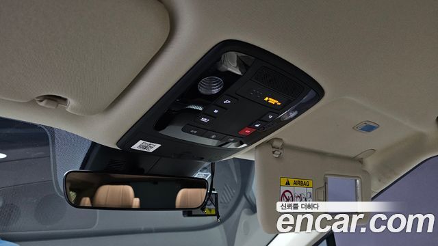 Kia Canival 2023 — photo 16
