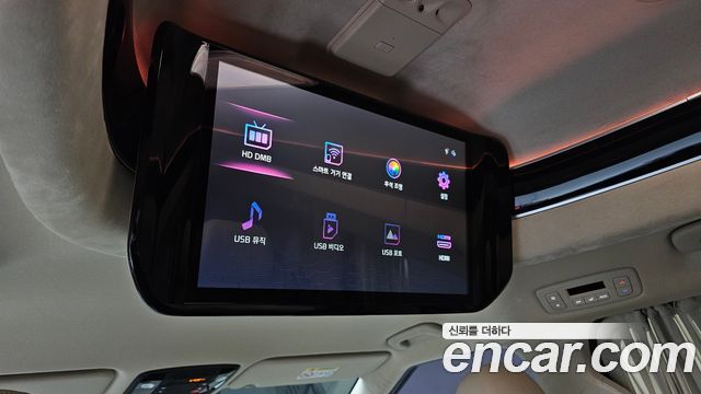 Kia Canival 2023 — photo 19