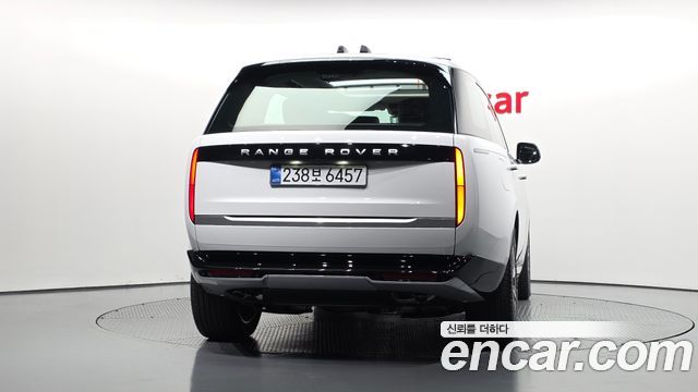Land Rover Range Rover 2026 — photo 4